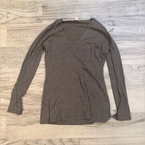 Mishka NYC Toffee V-Neck Long Sleeve cashmere Women's sweater - medium